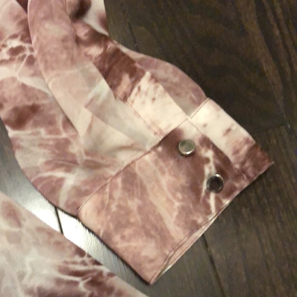 Jennifer Lopez chiffon top - Picture 3 of 9